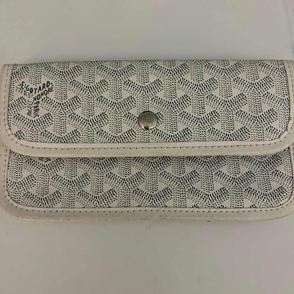 Goyard St. Louis White Pouch